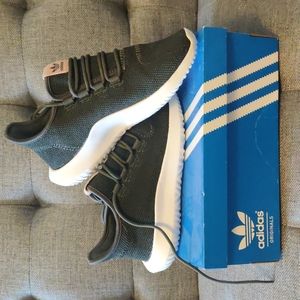 BNWT Adidas Tubular Shadow Knit - Women size 6.5